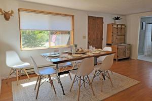 New Listing, Great Backyard with Firepit, Pet Friendly, Wood Burning Stove