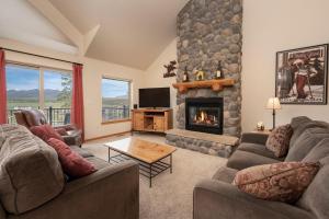 Private Garage, Washer and Dryer, Amazing Views of Byers Peak, Pet Friendly