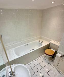 Stunning beach view apartment in Langland