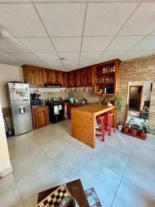 Linda habitación en hermosa casa