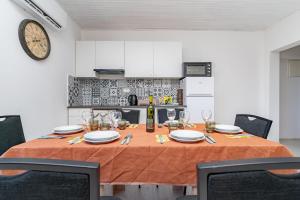 Sea view apartment Dominique