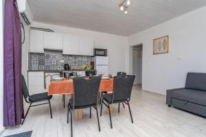 Sea view apartment Dominique