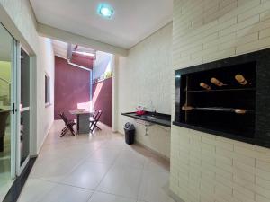 Sobrado ao lado Paraguai garagem e churrasqueira