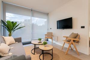 Las Condes Oasis Spacious 1BR Pool and Gym