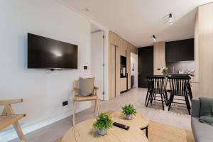 Las Condes Oasis Spacious 1BR Pool and Gym