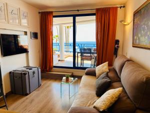 Private apartment with stunning ocean views and sunset.