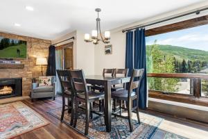 Rooftop Hot Tub, Free Parking, Renovated condo in the Heart of Lionshead - 3hvězdičkové hotely ve městě Vail