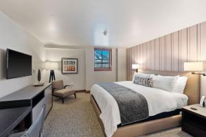 Reduced Rates, Full Private Condo within a 5 Star Hotel, Vail Village Location