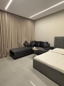 استوديو مودرن في حي الملقا