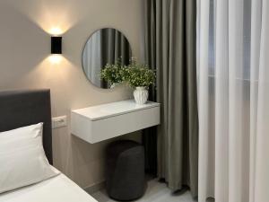 Aloju Rooms