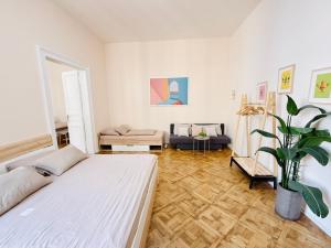 FREE PARKING- 2BDR Apartment in Wenceslas Square