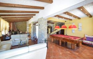 Beautiful Home In Altavilla Milicia