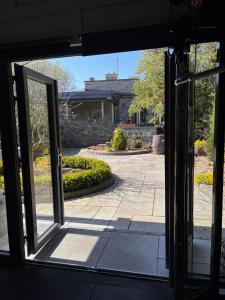 Stone Lodge Bed & Breakfast