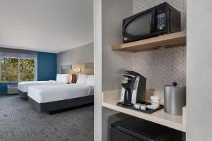 Holiday Inn Express Fresno River Park Highway 41 by IHG