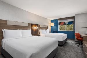 Standard Queen Room with Two Queen Beds - Communications and Mobility Accessible room in Holiday Inn Express Fresno River Park Highway 41 an IHG Hotel
