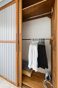 Apto térreo 10 min Uberlândia Shopping c ar condicionado, com garagem