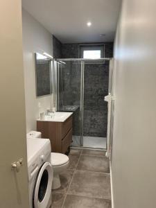 Appartements T2 lumineux avec terrasse et fibre : photos des chambres