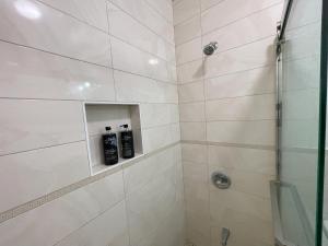 Near JFK-Private room with share bath and Kitchen