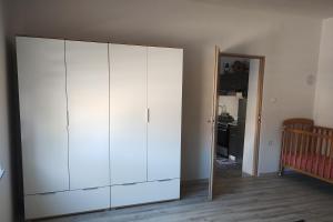 Apartments with parking space Otok, Slavonija - 24625