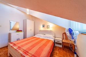 Apartments by the sea Brna, Korcula - 20827