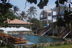 Charm Hon Rom Villas Resort