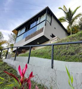 MORITZ By MONTE GANDOLFO