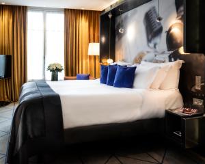 Hotels Hotel De Sers Champs Elysees Paris : photos des chambres