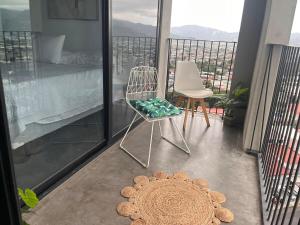 INSTAWORTHY CORNER VIEW 200Mbps