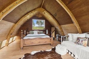 Bakers Hut - Off Grid Farm Stay