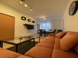 Appartements Apartment in Noyen near Le Mans Circuit : photos des chambres