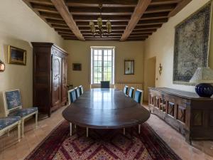 Villas Chateau in Touraine with Private Park : photos des chambres