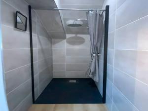 Appartements Charming Apartment Close to the Circuit : photos des chambres