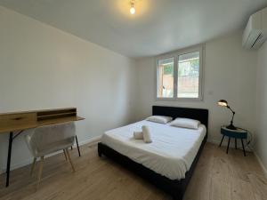 Maisons de vacances House in Le Mans with Private Garden : photos des chambres