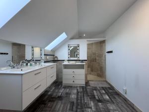 Maisons de vacances House near Le Mans Circuit with Spa : photos des chambres