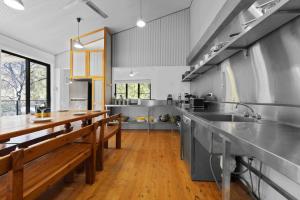 Greenfields Beach House & Studio