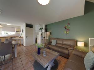 Sunny Garden Stay near Sea