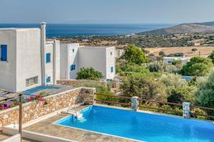 Cosy Traditional Apartment with shared pool in Aspro Chorio