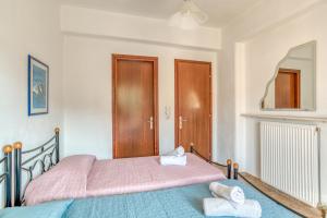 Cosy Traditional Apartment with shared pool in Aspro Chorio