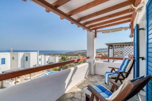 Cosy Traditional Apartment with shared pool in Aspro Chorio