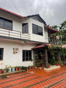 Vamoose Nisarga Homestay