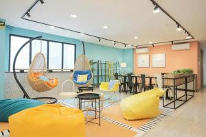 Sans Hotel Puri Indah Jakarta