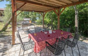 Beautiful Home In Rovinj With Wifi