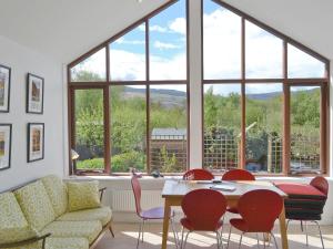 3 Barf Cottages