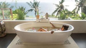 Malimbu Cliff Villa by Elite Havens