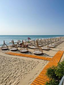 La Boheme - Adults Only