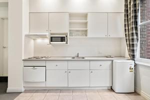 Inner-City Studio, Walk to Everything!