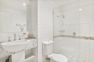 Inner-City Studio, Walk to Everything!