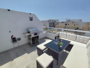 New White Lotus Penthouse 13 St Pauls Bay Malta