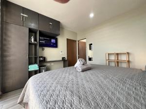 Luxe Modern-5 Star Area-Walk 2 Beach-Pool-BBQ-View-King Bed