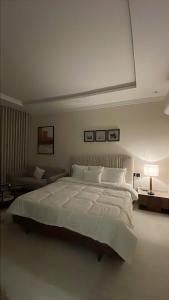 استديو فندقي بمدخل خاص في الملقا